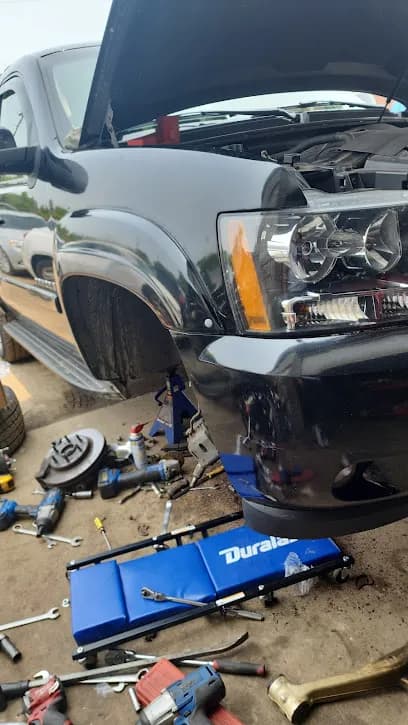 Foto de Taller mecanico (O&E)