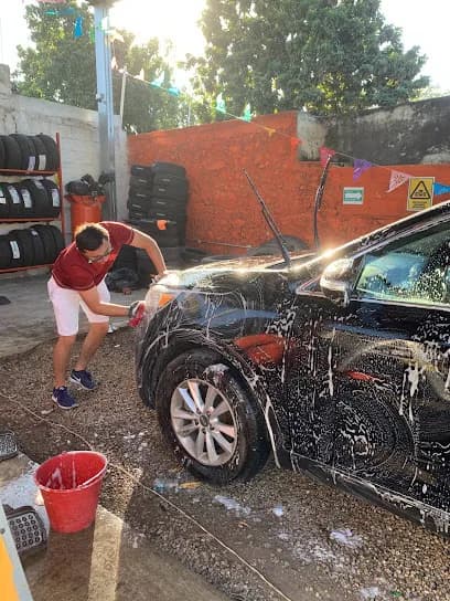 Foto de Llantera “Cheroke”