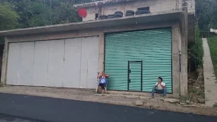 Foto de Refaccionaria Alfa