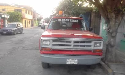 Foto de cuernavaca gruas y taller mecanico Reyes Diaz Automotriz
