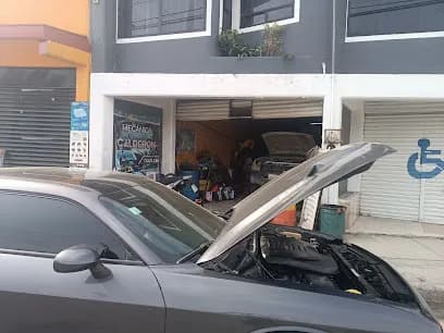Foto de Taller Mecánico Calderón