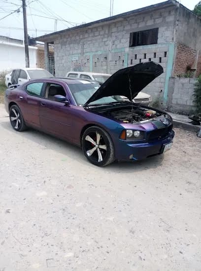 Foto de Servicio Mecánico Black Rhino Garaje