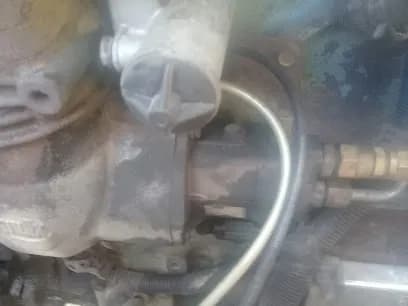 Foto de Taller Mecánico Diesel "Meño"