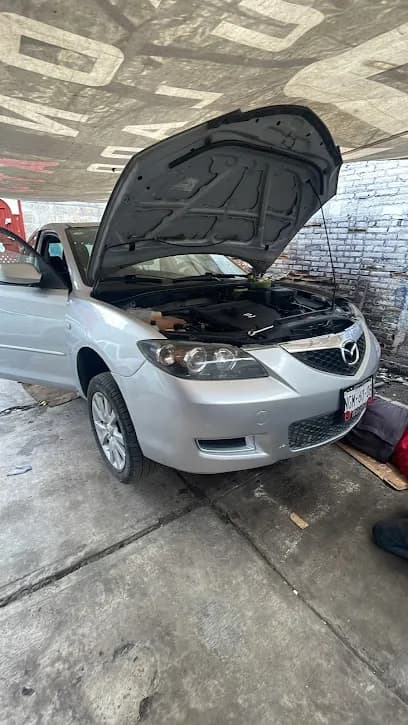 Foto de Taller mecánico Mike