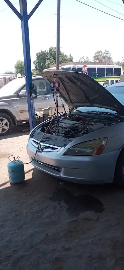 Foto de Taller automotriz Fuel Inyección Empalme