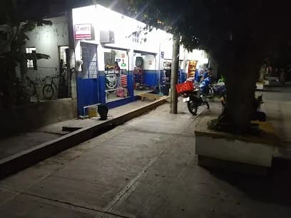 Foto de Taller De Motos Los Amigos De Zamora