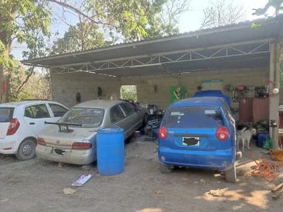 Foto de Mecánico Automotriz AnguloC