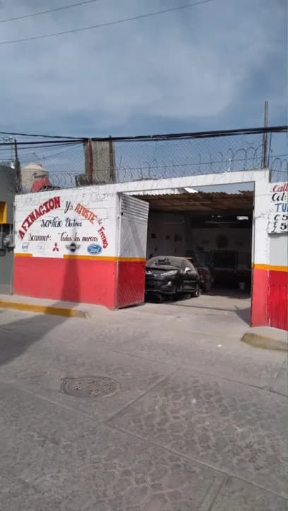 Foto de Taller Mecánico Los Fideles | Taller de reparación automotriz