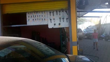 Foto de Taller Mecánico Automotriz Mach 1 One