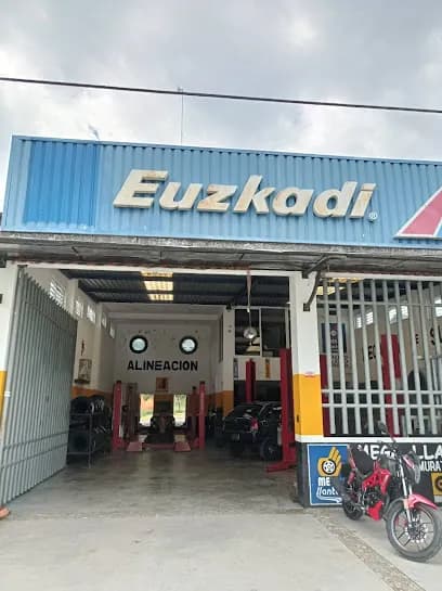 Foto de Mega Llantas Huatulco