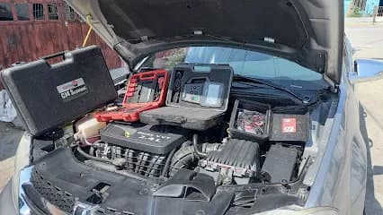 Foto de TALLER MECANICO Y ELECTRICO AUTOMOTRIZ F Y M CON ESCANER PROFESIONAL