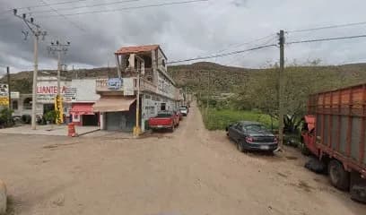 Foto de Taller mecánico (sr Arturo )