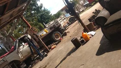 Foto de Taller mecánico automotriz Luis alberto