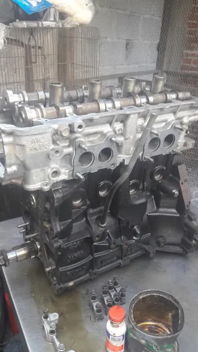 Foto de Taller mecánico "Atila"