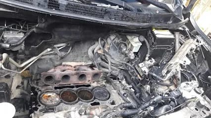 Foto de Refaccionaria y taller mecánico