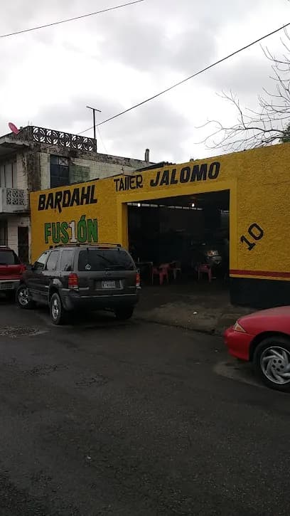 Foto de Taller Mecánico "Jalomo"
