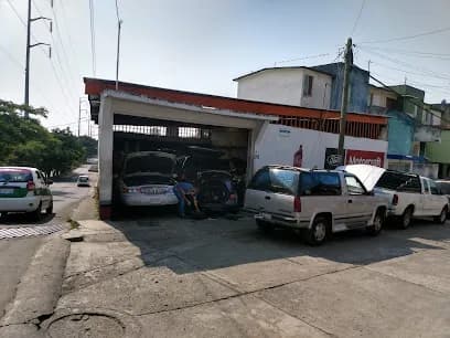 Foto de Taller Mecanico Arboledas