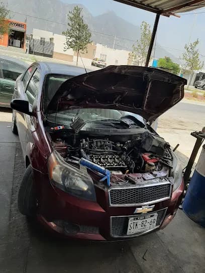 Foto de Taller Mecanico Automotriz (ANGEL)