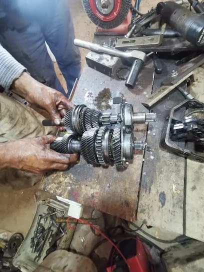 Foto de Taller Mecánico El Paraiso