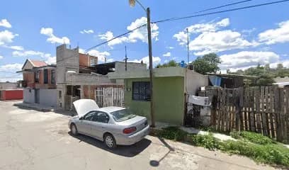 Foto de taller mecanico automotriz hernandez