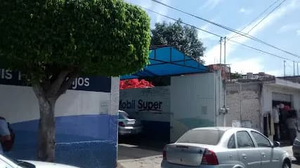 Foto de Taller Mecánico Luis Pérez e Hijos