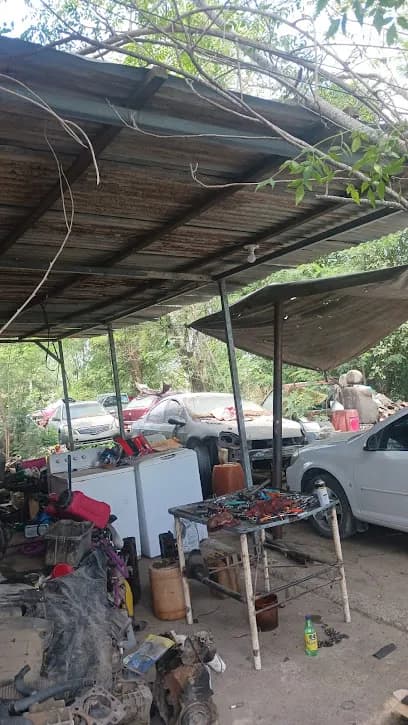 Foto de Taller Mecánico Automotriz Romero