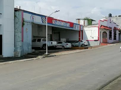 Foto de Taller mecanico Servicio Cisneros