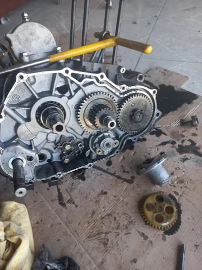 Foto de Taller mecánico de motocicletas "Chabe"